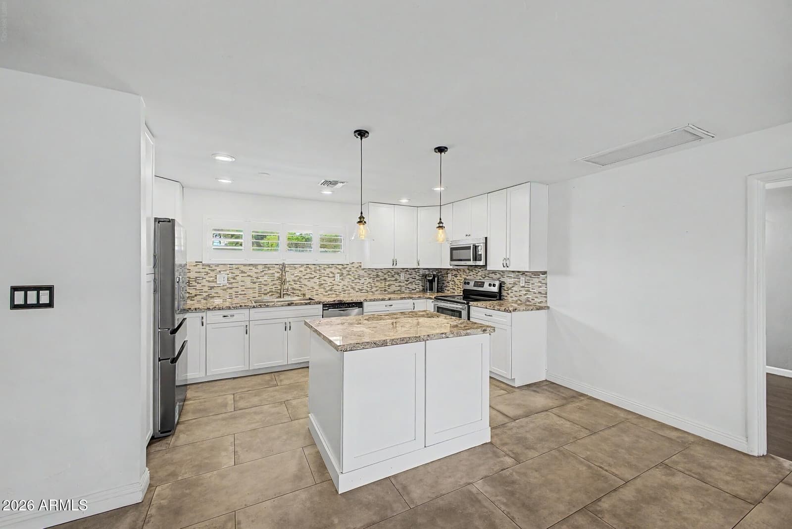 5835 N 16th Place, Phoenix, AZ 85016 — photo 14 of 44