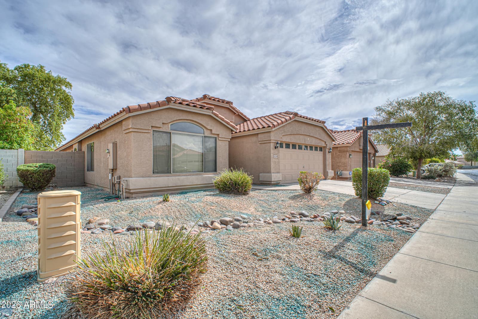 42539 W Bunker Drive, Maricopa, AZ 85138 — photo 7 of 56