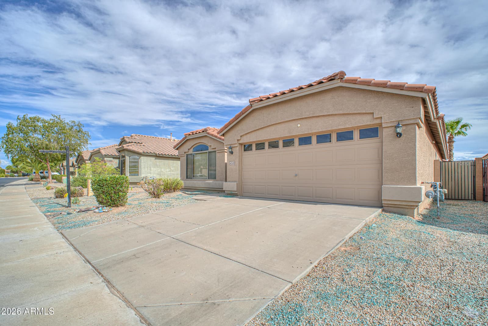 42539 W Bunker Drive, Maricopa, AZ 85138 — photo 8 of 56