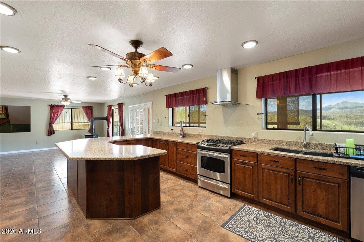 34900 S Westridge Lane, Black Canyon City, AZ 85324 — photo 9 of 31