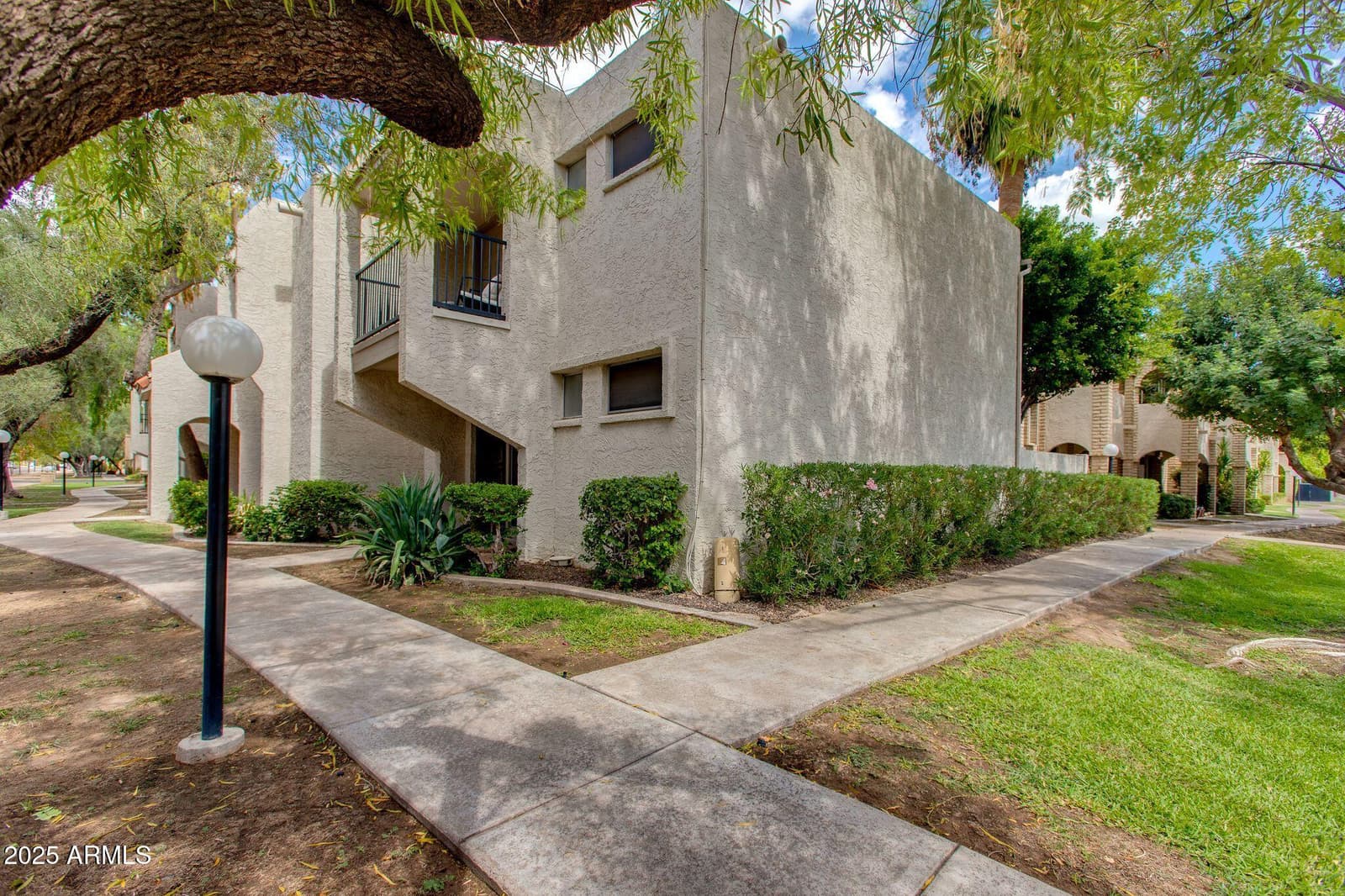 8225 N Central Avenue 9, Phoenix, AZ 85020 — photo 1 of 40