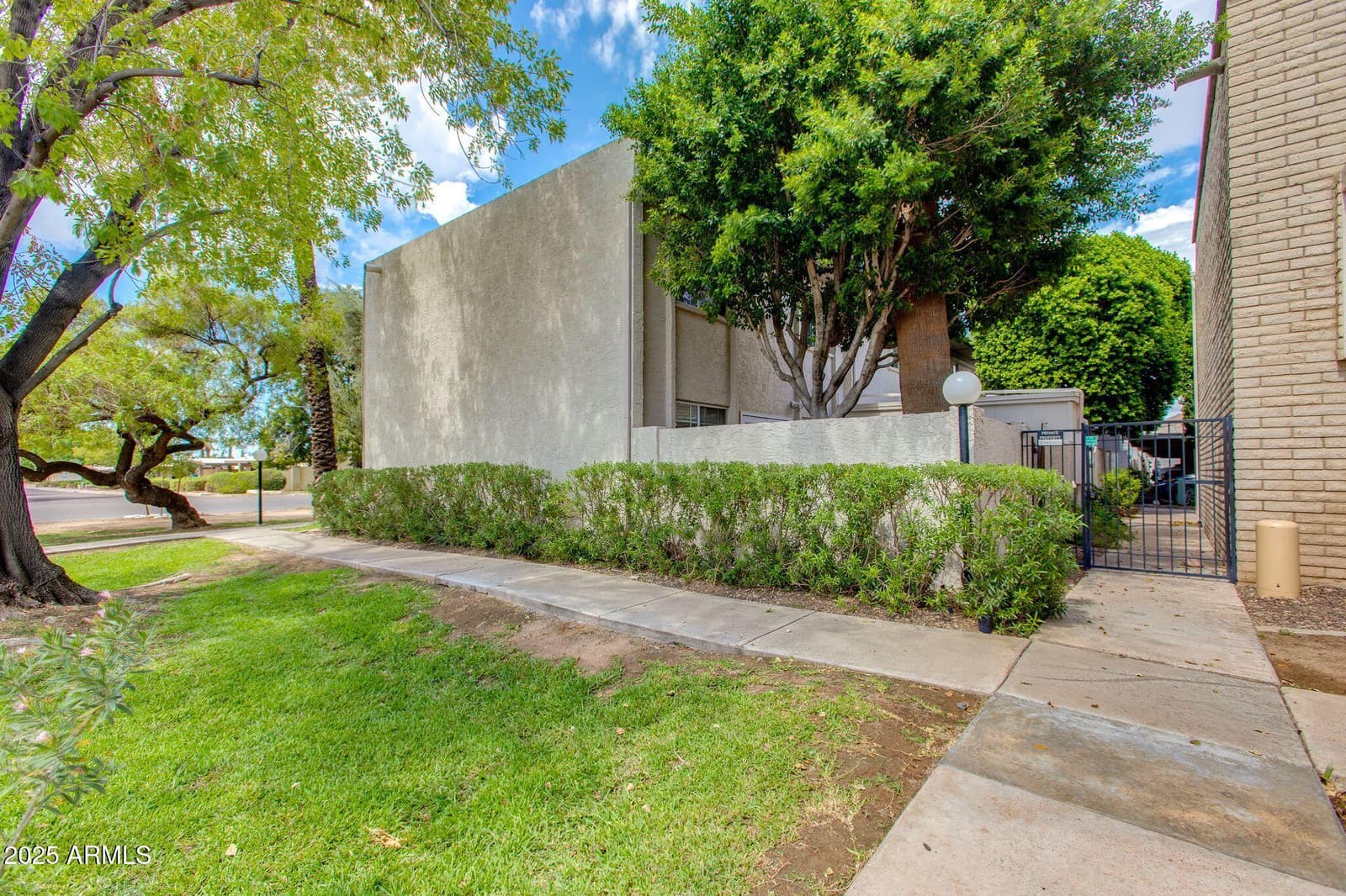 8225 N Central Avenue 9, Phoenix, AZ 85020 — photo 4 of 40