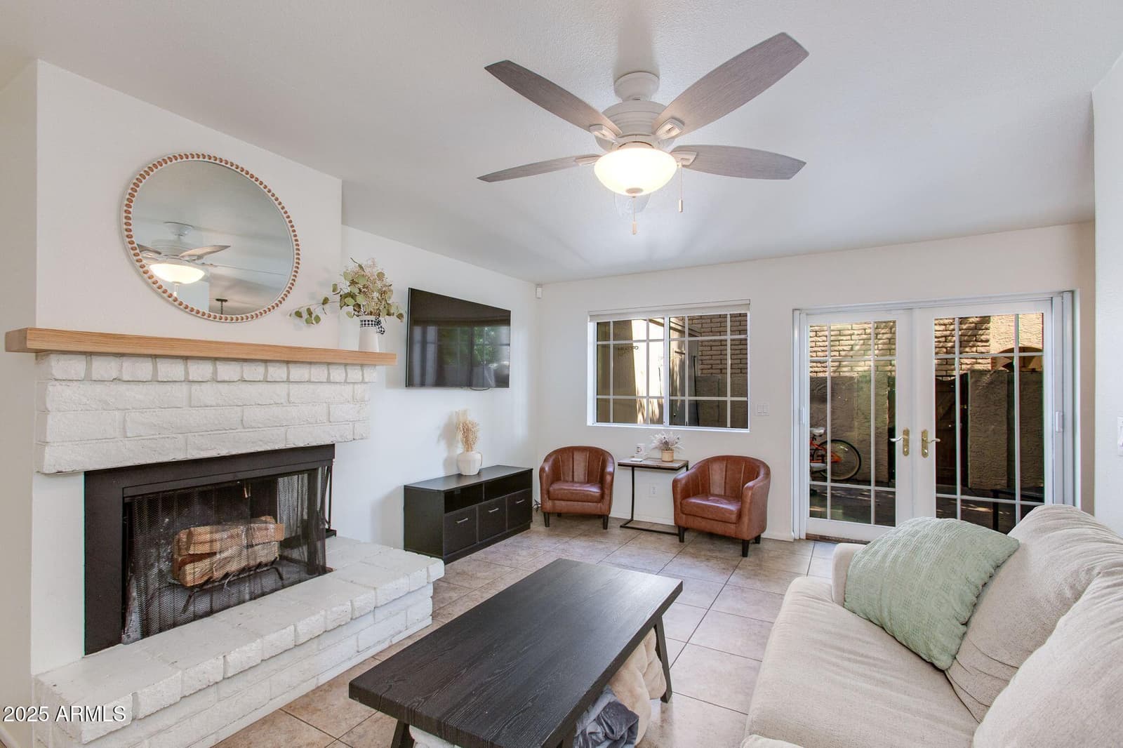 8225 N Central Avenue 9, Phoenix, AZ 85020 — photo 5 of 40