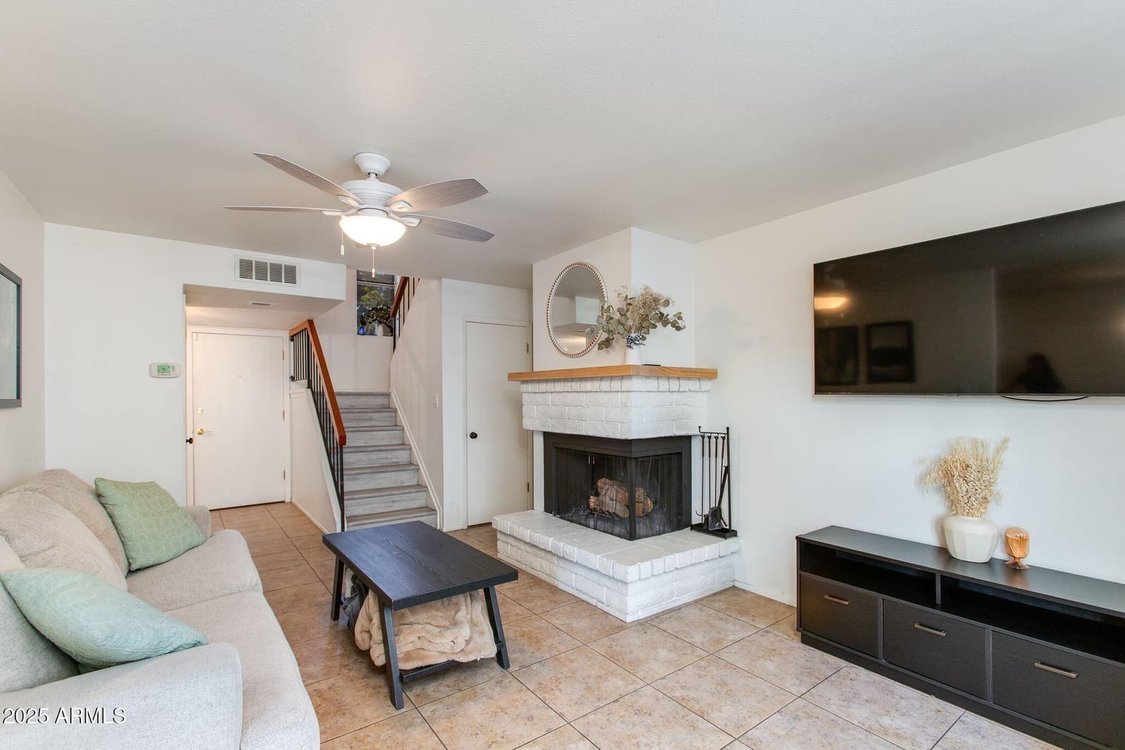 8225 N Central Avenue 9, Phoenix, AZ 85020 — photo 7 of 40
