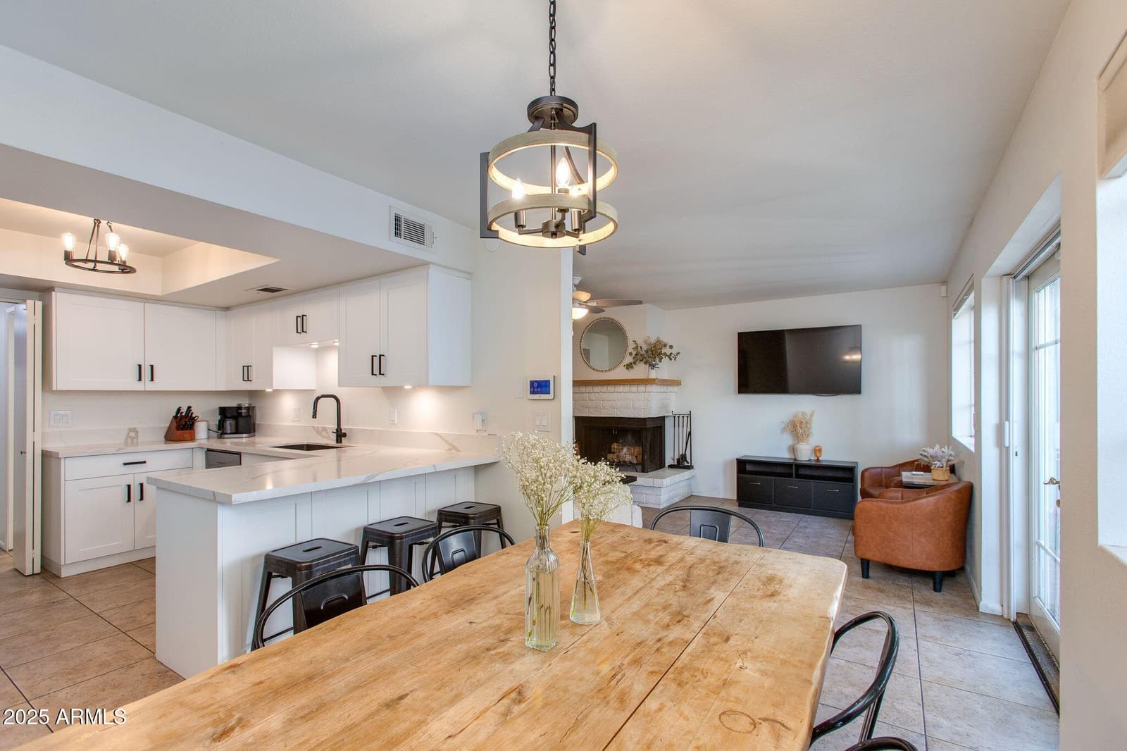 8225 N Central Avenue 9, Phoenix, AZ 85020 — photo 11 of 40
