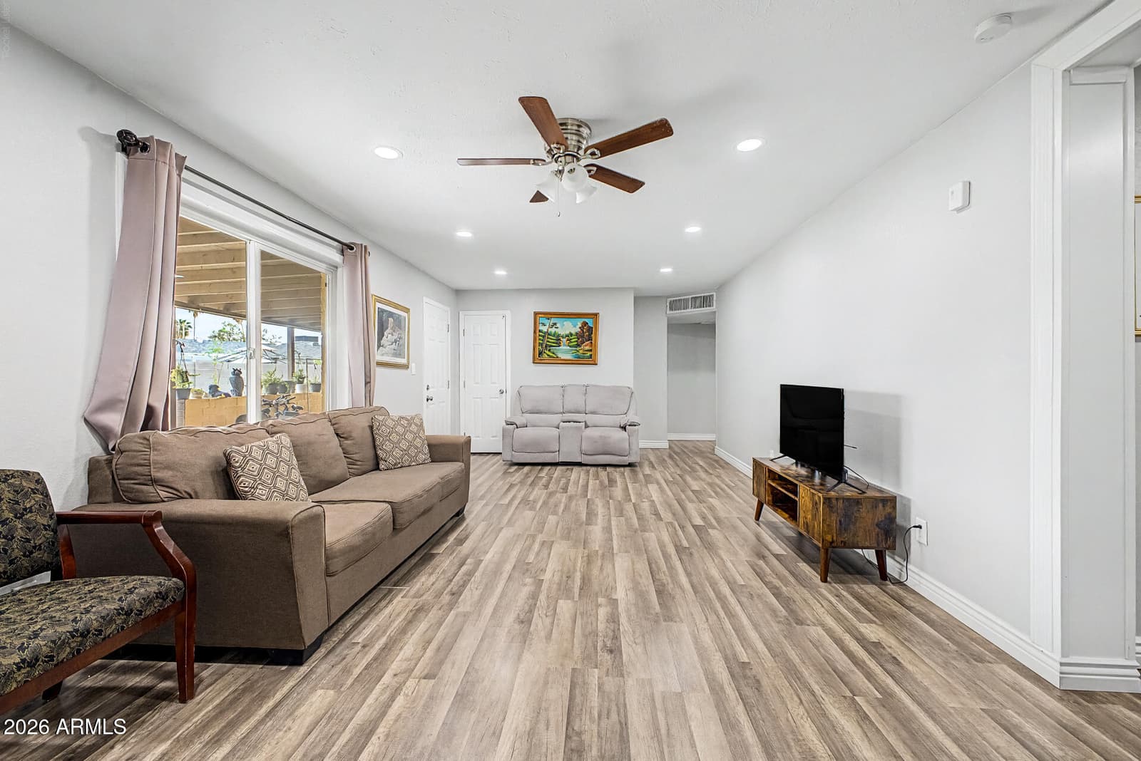 5827 W Montecito Avenue, Phoenix, AZ 85031 — photo 3 of 16