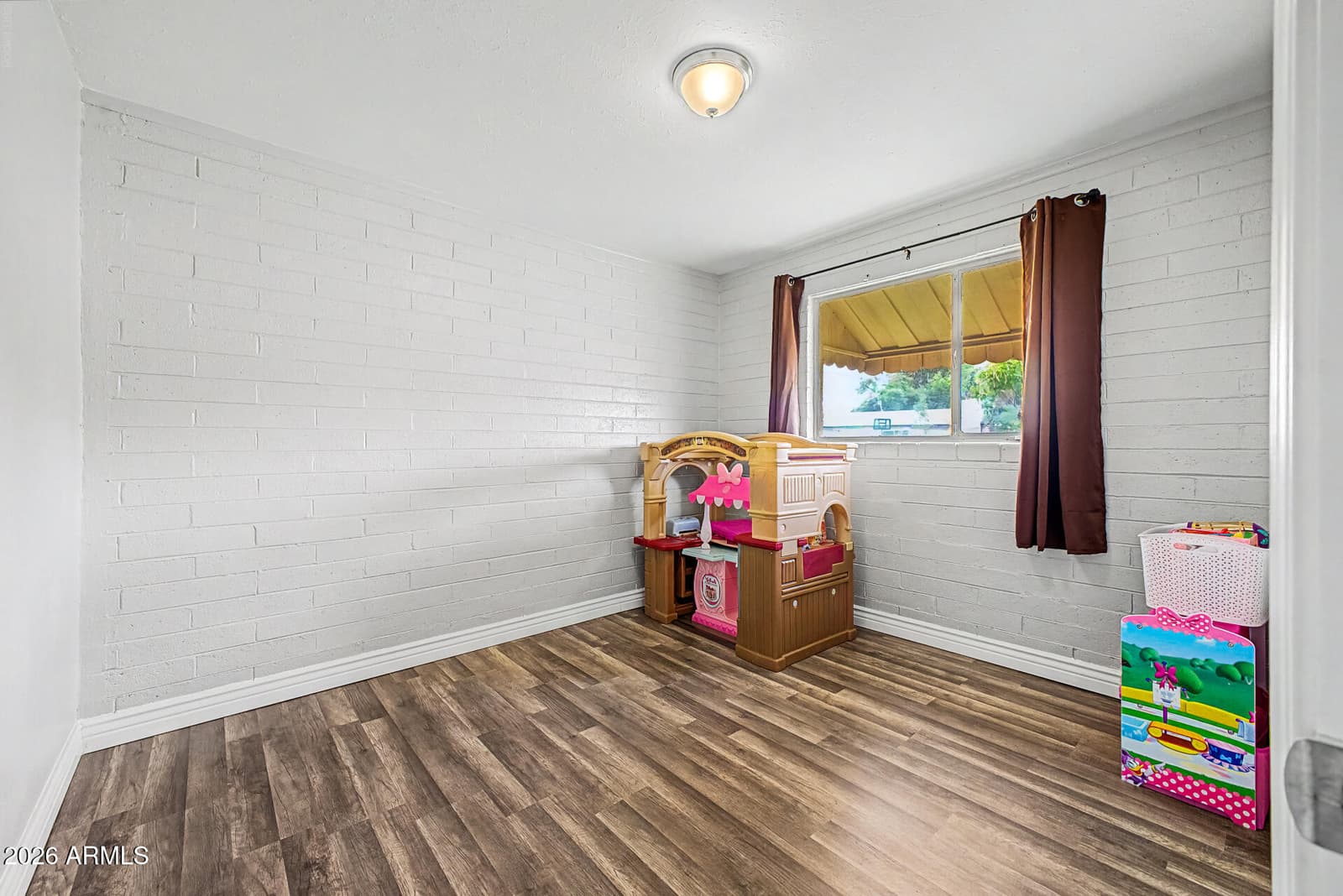 5827 W Montecito Avenue, Phoenix, AZ 85031 — photo 11 of 16