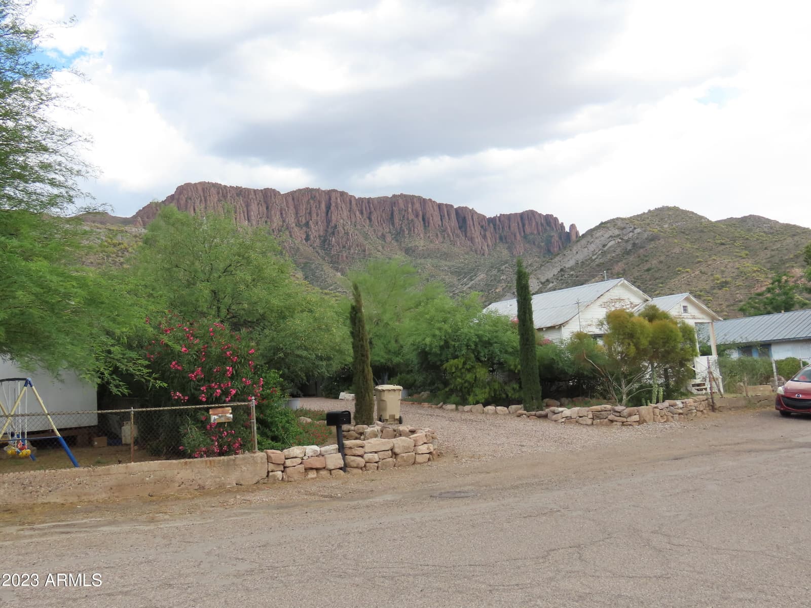 277 N Kellner Avenue, Superior, AZ 85173 — photo 5 of 23