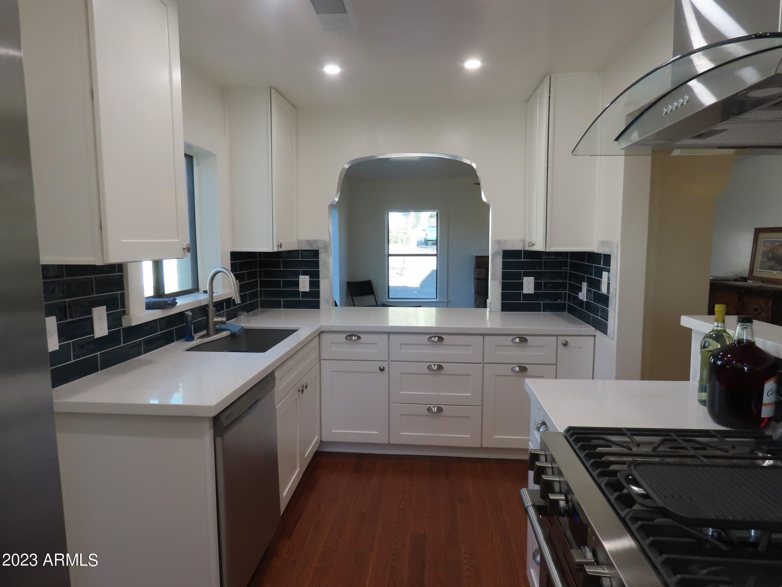 277 N Kellner Avenue, Superior, AZ 85173 — photo 3 of 23