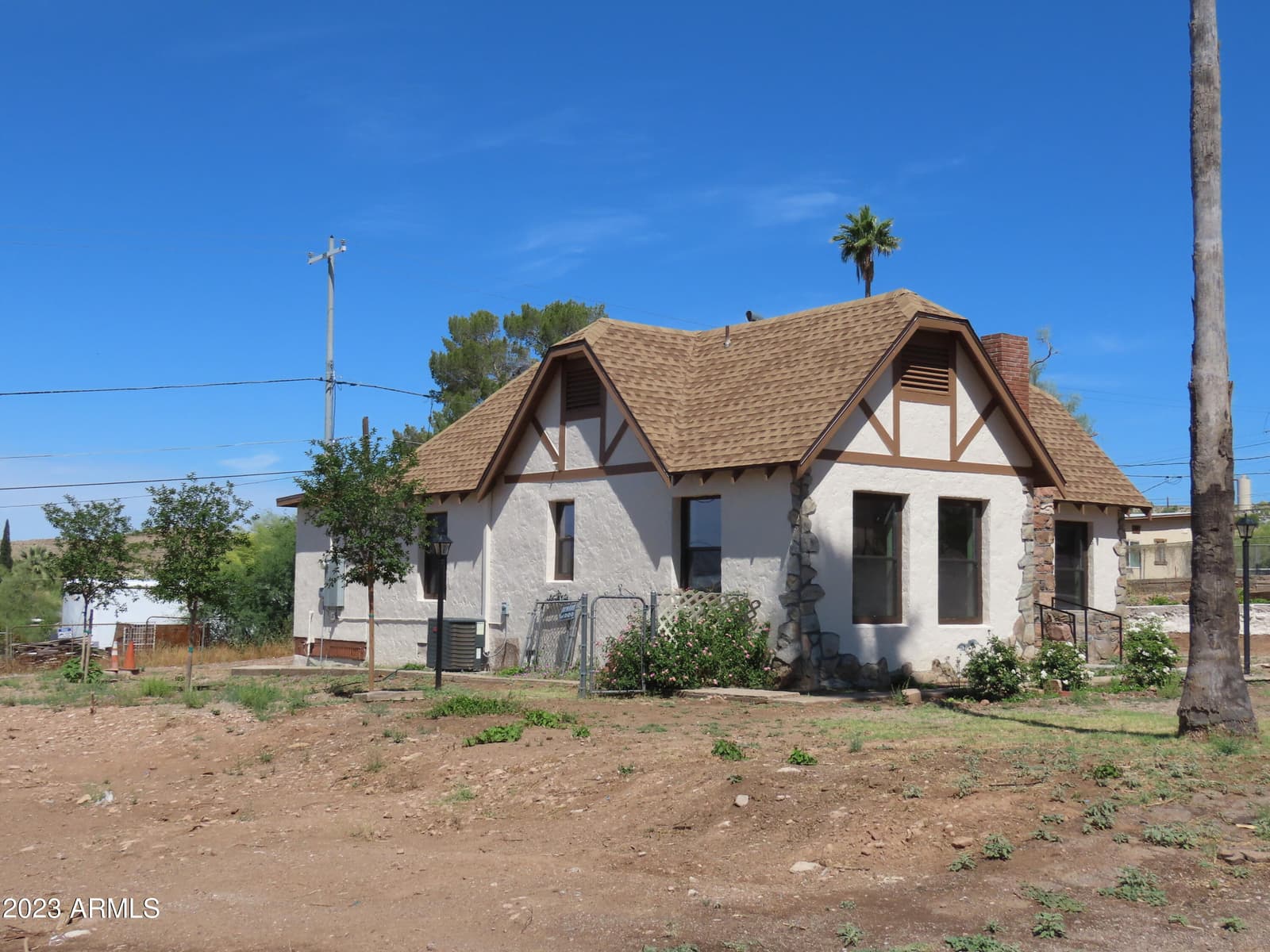 277 N Kellner Avenue, Superior, AZ 85173 — photo 4 of 23