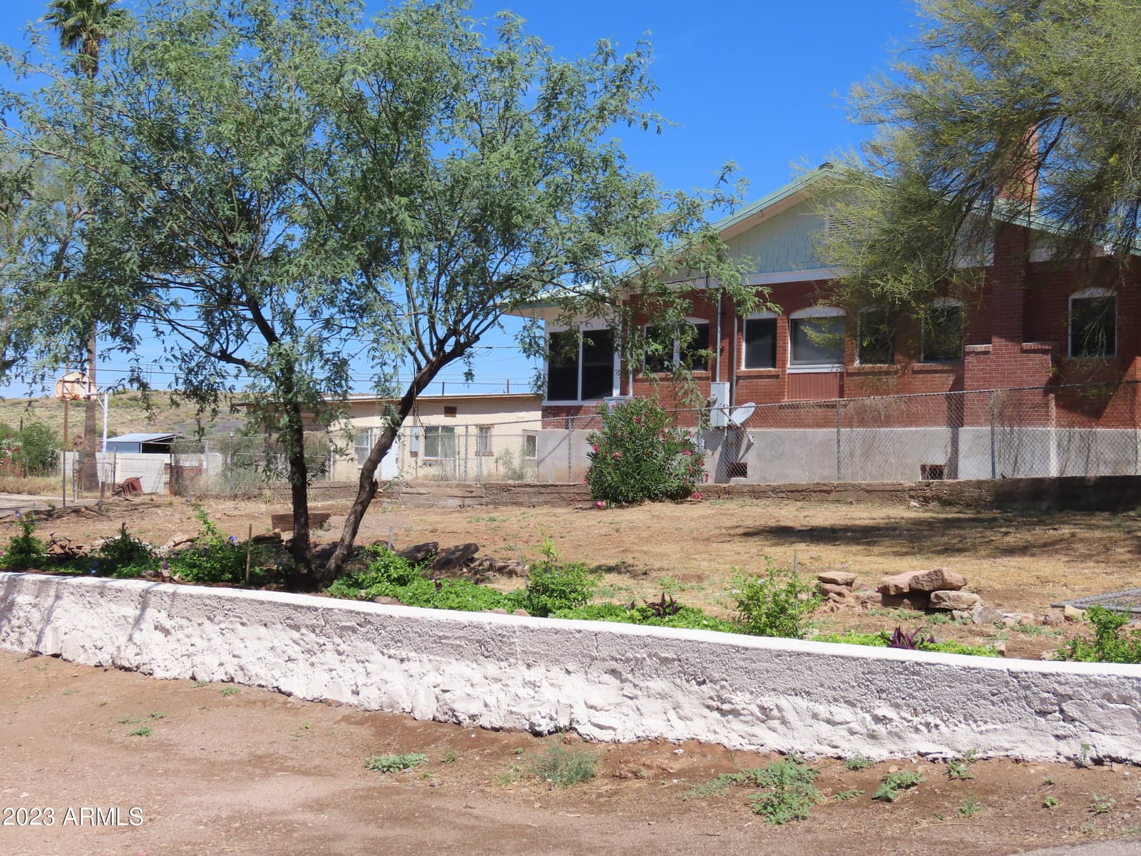 277 N Kellner Avenue, Superior, AZ 85173 — photo 6 of 23