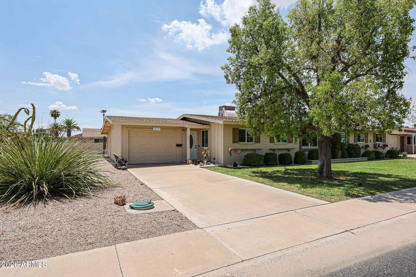 10319 W Clair Drive, Sun City, AZ 85351 — photo 2 of 30