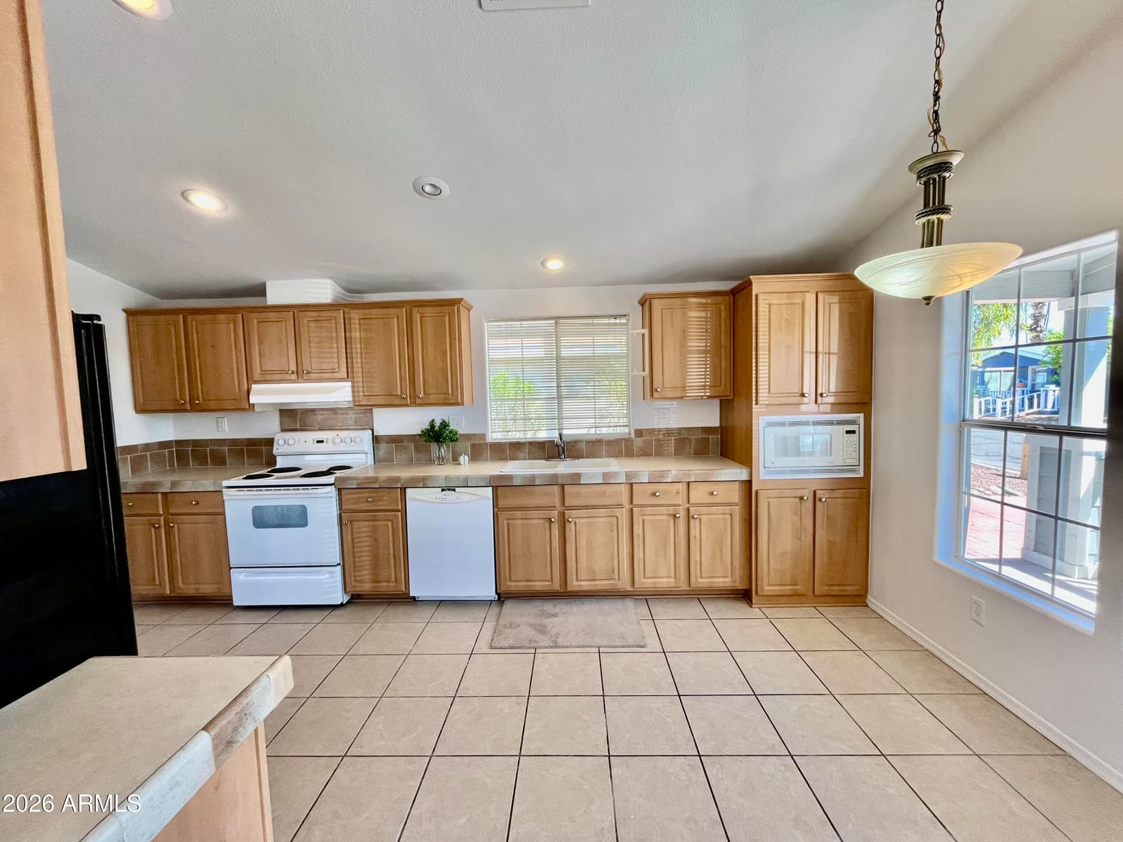 10960 N 67th Avenue 94, Glendale, AZ 85304 — photo 9 of 27