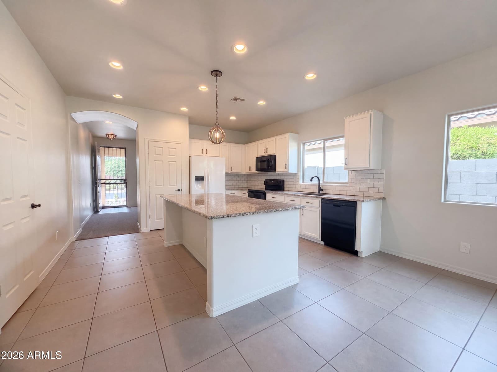 810 W Whistling Thorn Avenue, San Tan Valley, AZ 85140 — photo 2 of 17