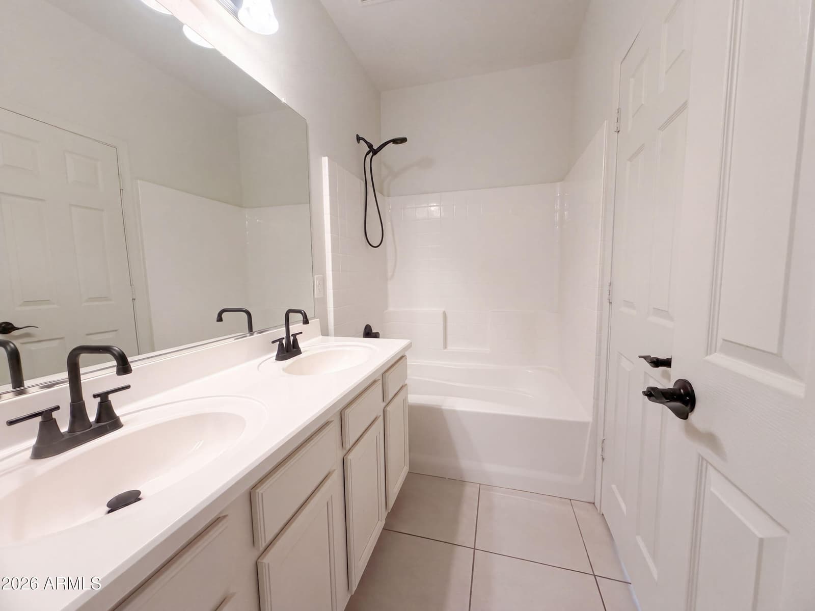 810 W Whistling Thorn Avenue, San Tan Valley, AZ 85140 — photo 9 of 17