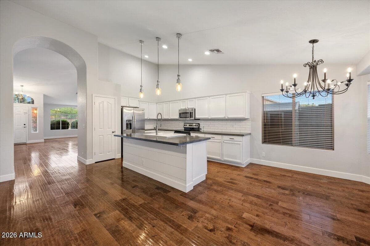 2347 E Ranch Road, Gilbert, AZ 85296 — photo 11 of 39