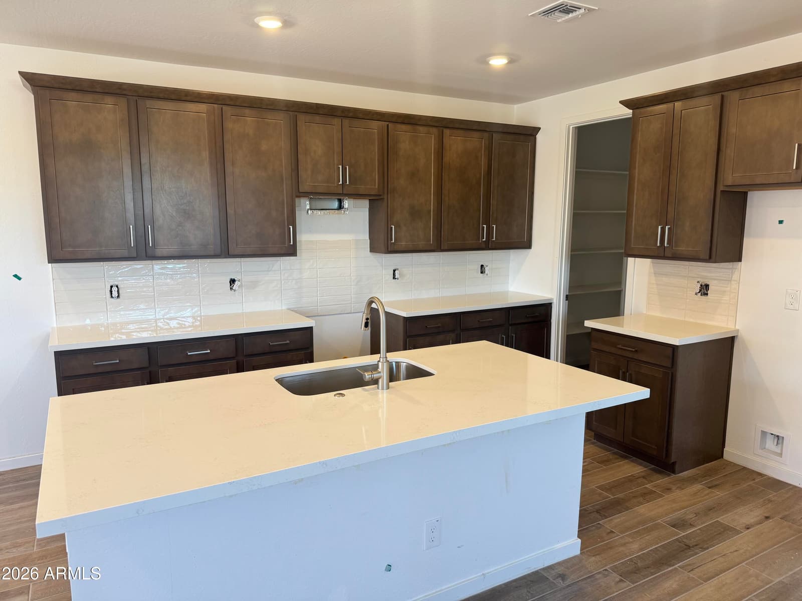 2262 S Jeffry Street, Gilbert, AZ 85295 — photo 2 of 8