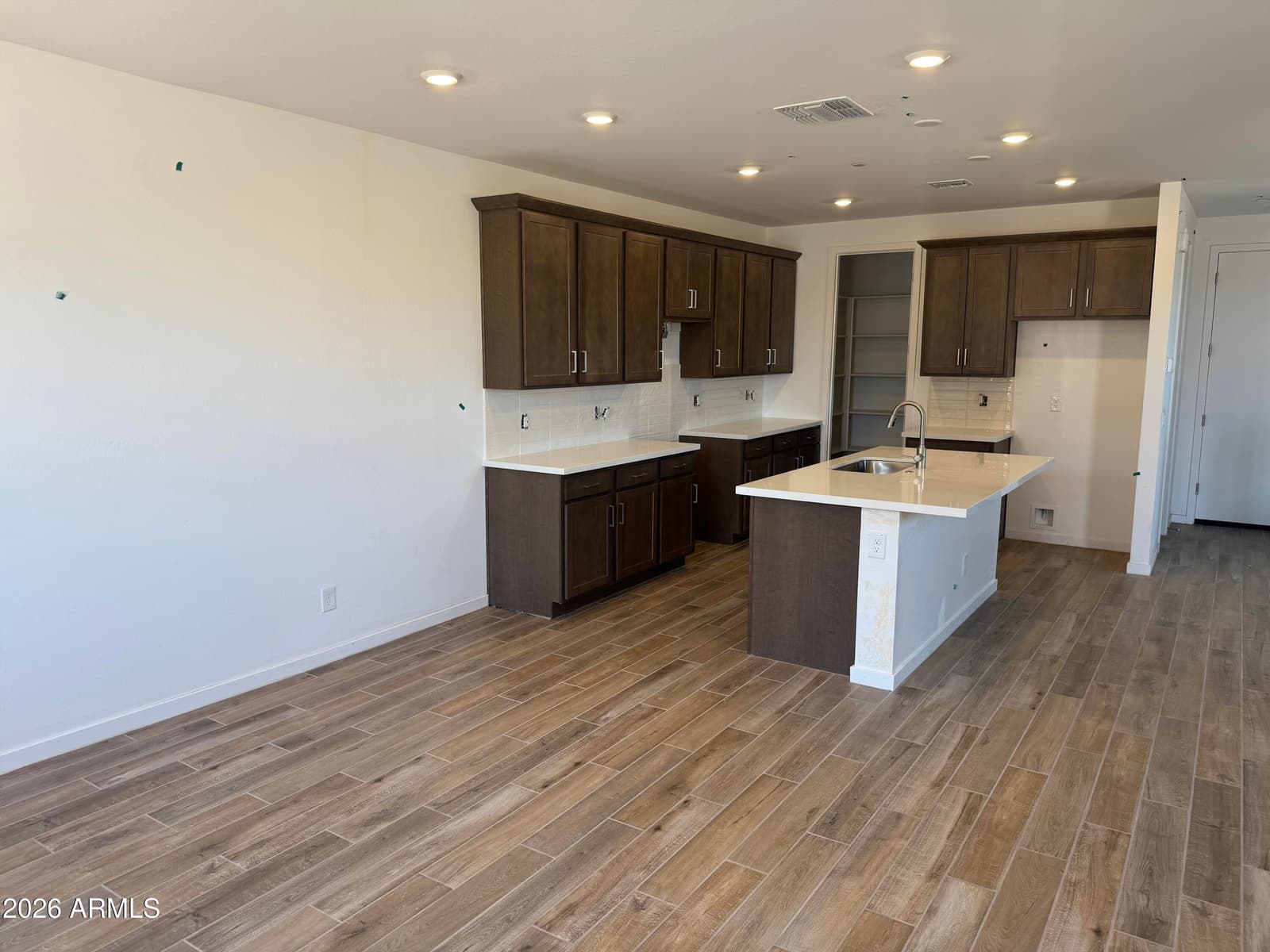 2262 S Jeffry Street, Gilbert, AZ 85295 — photo 6 of 8