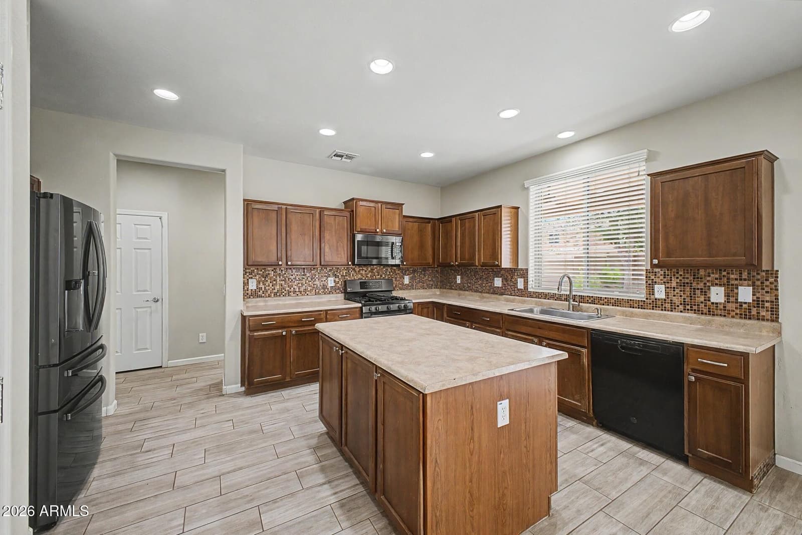 8726 N 182nd Avenue, Waddell, AZ 85355 — photo 17 of 63
