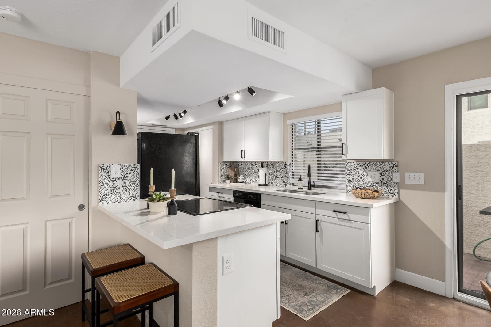 7640 N Dreamy Draw Drive 3, Phoenix, AZ 85020 — photo 11 of 33
