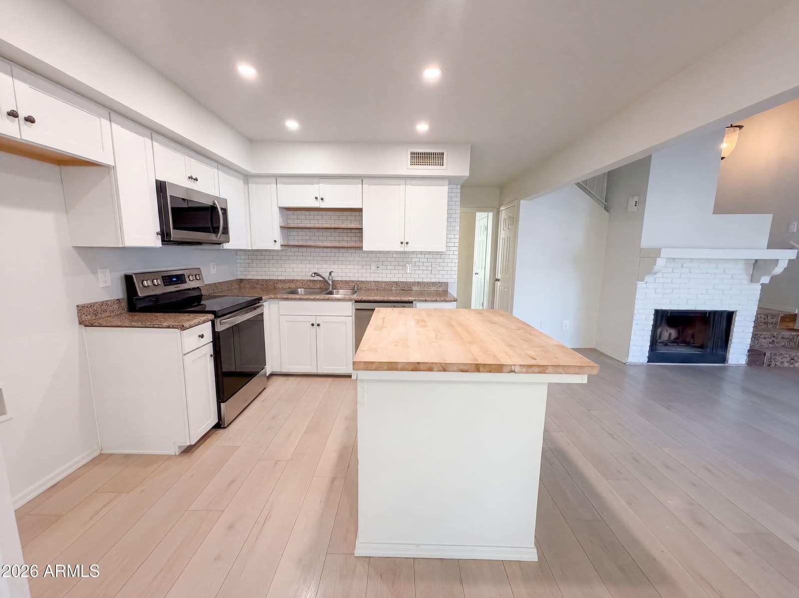 6723 W Aire Libre Avenue, Peoria, AZ 85382 — photo 10 of 27