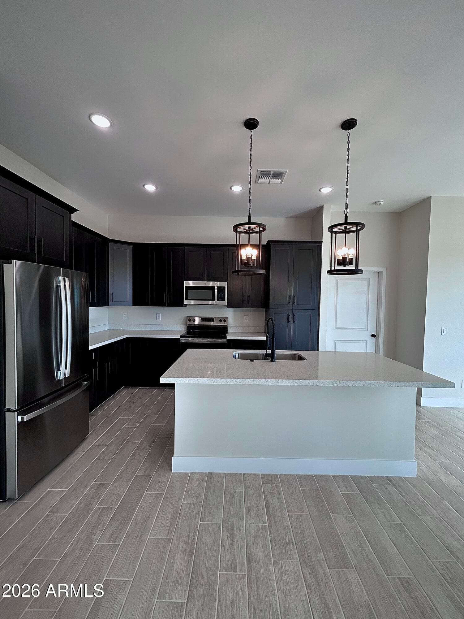 14894 S Oakmont Drive, Arizona City, AZ 85123 — photo 4 of 44