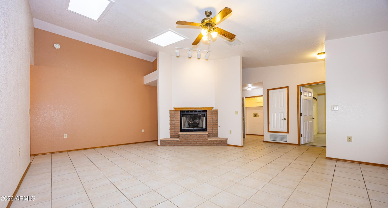 5030 Calle Cumbre, Sierra Vista, AZ 85635 — photo 9 of 56