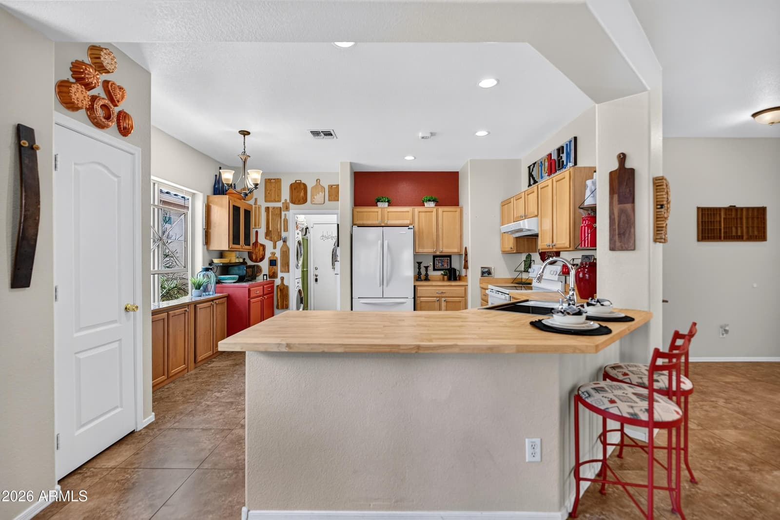 10944 E Boston Street, Apache Junction, AZ 85120 — photo 9 of 33