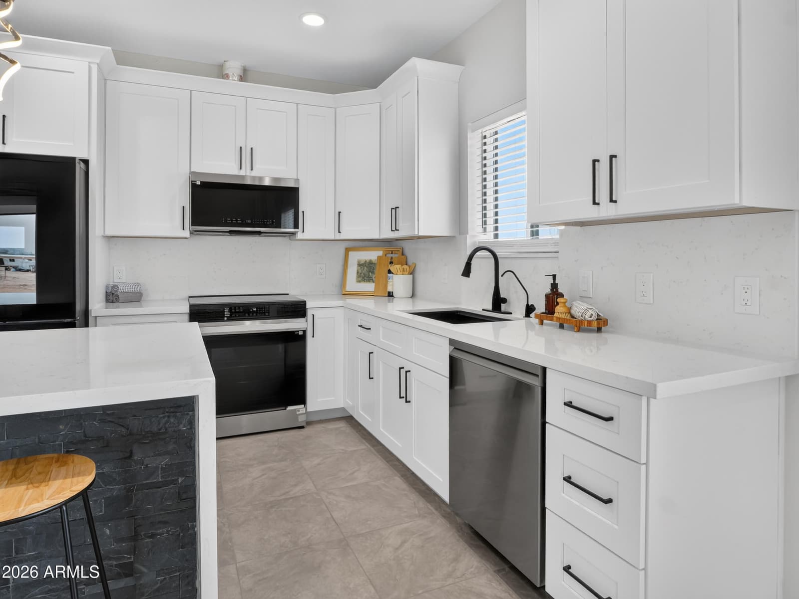 1325 S 353rd Avenue, Tonopah, AZ 85354 — photo 6 of 33
