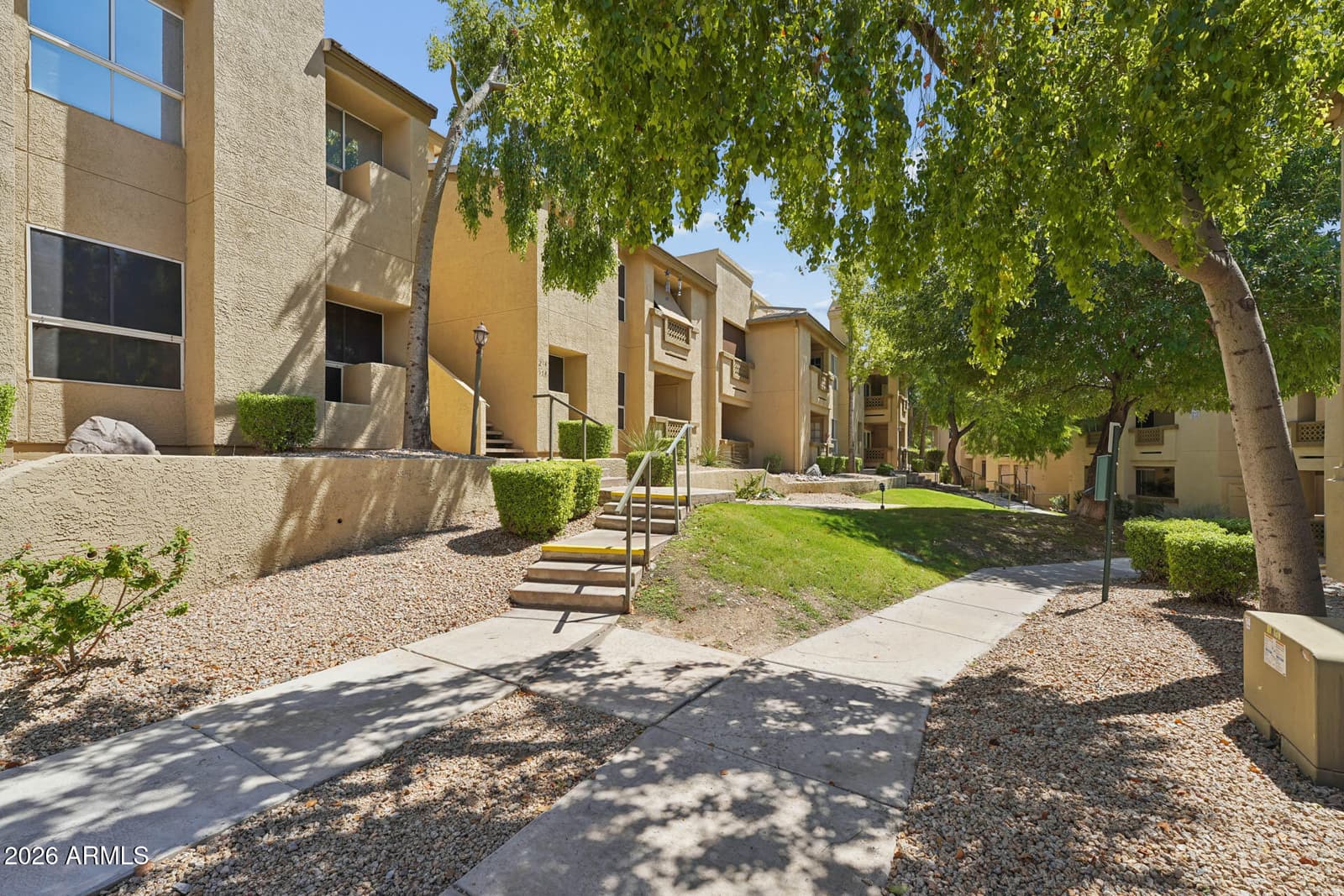 1880 E Morten Avenue 214, Phoenix, AZ 85020 — photo 1 of 22