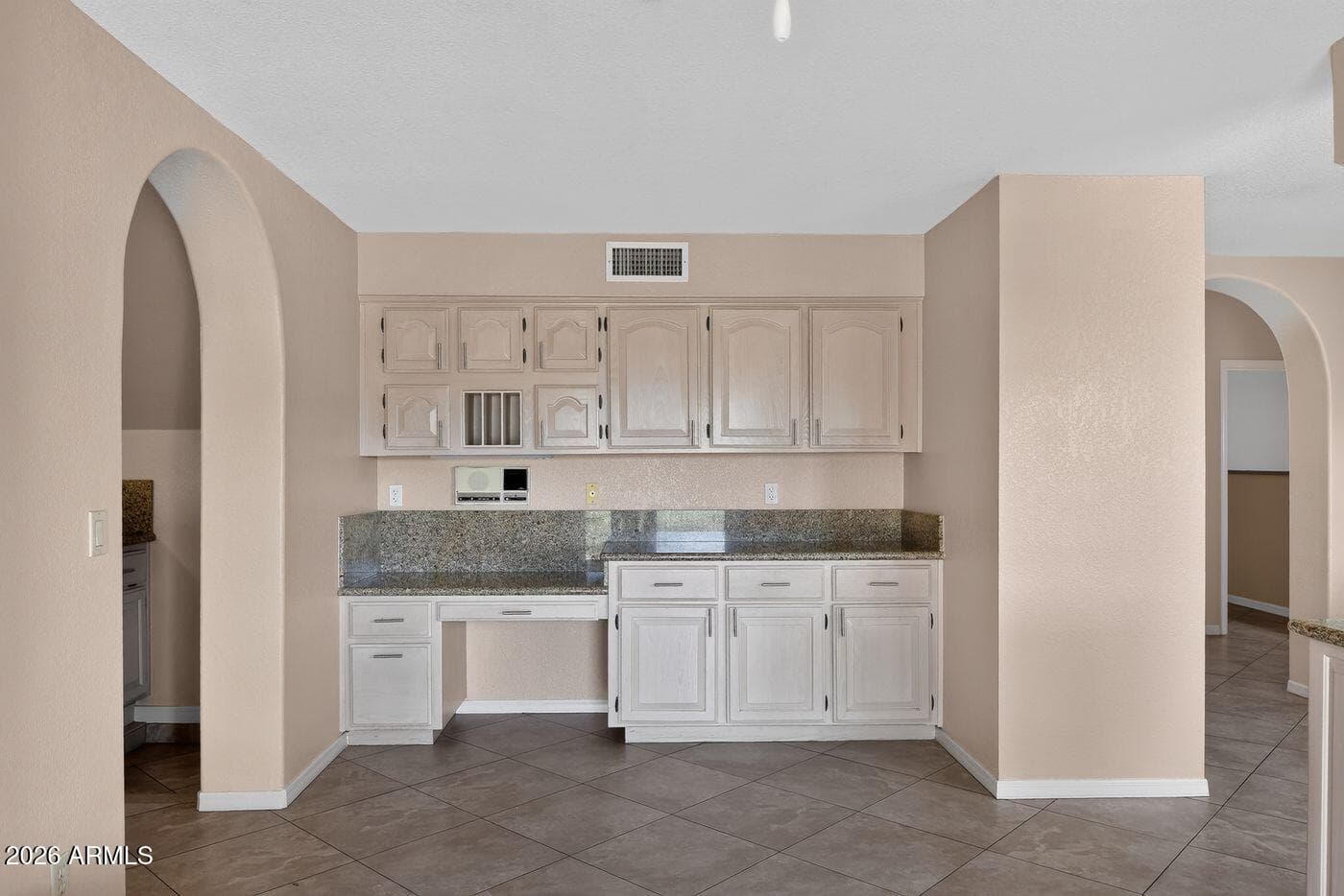 6091 W Rose Garden Lane, Glendale, AZ 85308 — photo 6 of 26