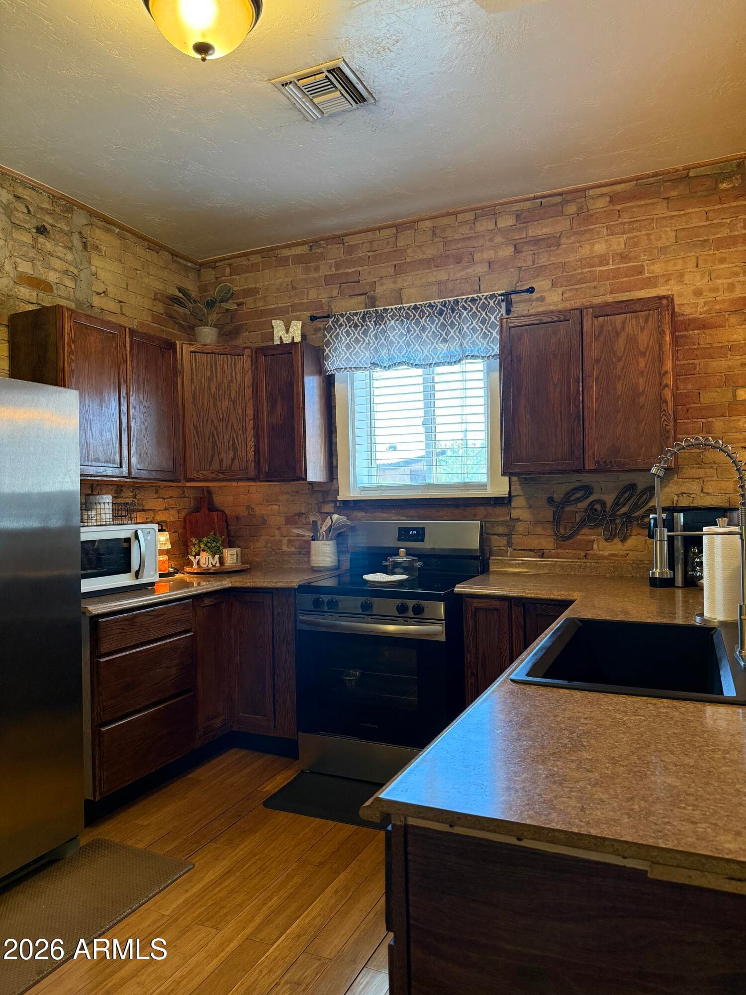 113 E Aspinwall Street, Winslow, AZ 86047 — photo 11 of 19