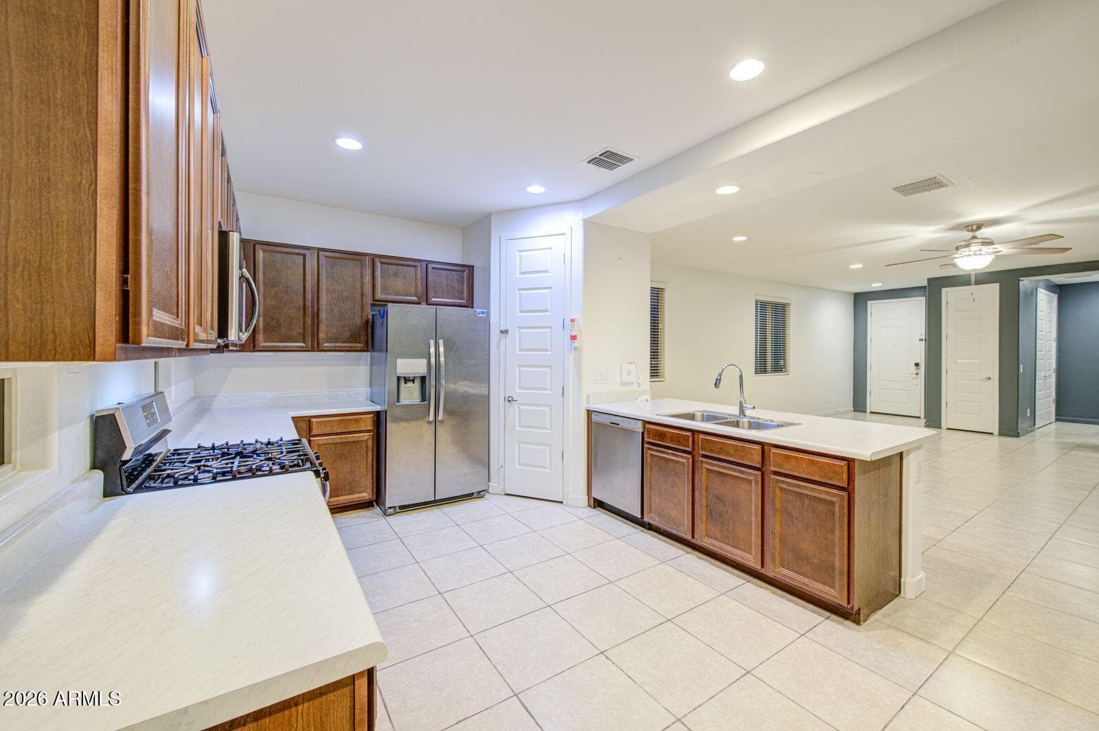 2239 W Donner Drive, Phoenix, AZ 85041 — photo 3 of 20