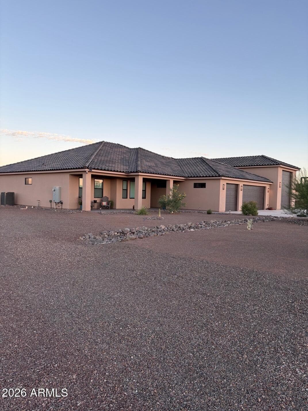 1055 Buckboard Trail, Wickenburg, AZ 85390 — photo 3 of 37