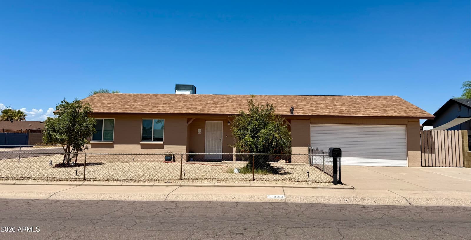 812 W Villa Rita Drive, Phoenix, AZ 85023 — photo 1 of 35