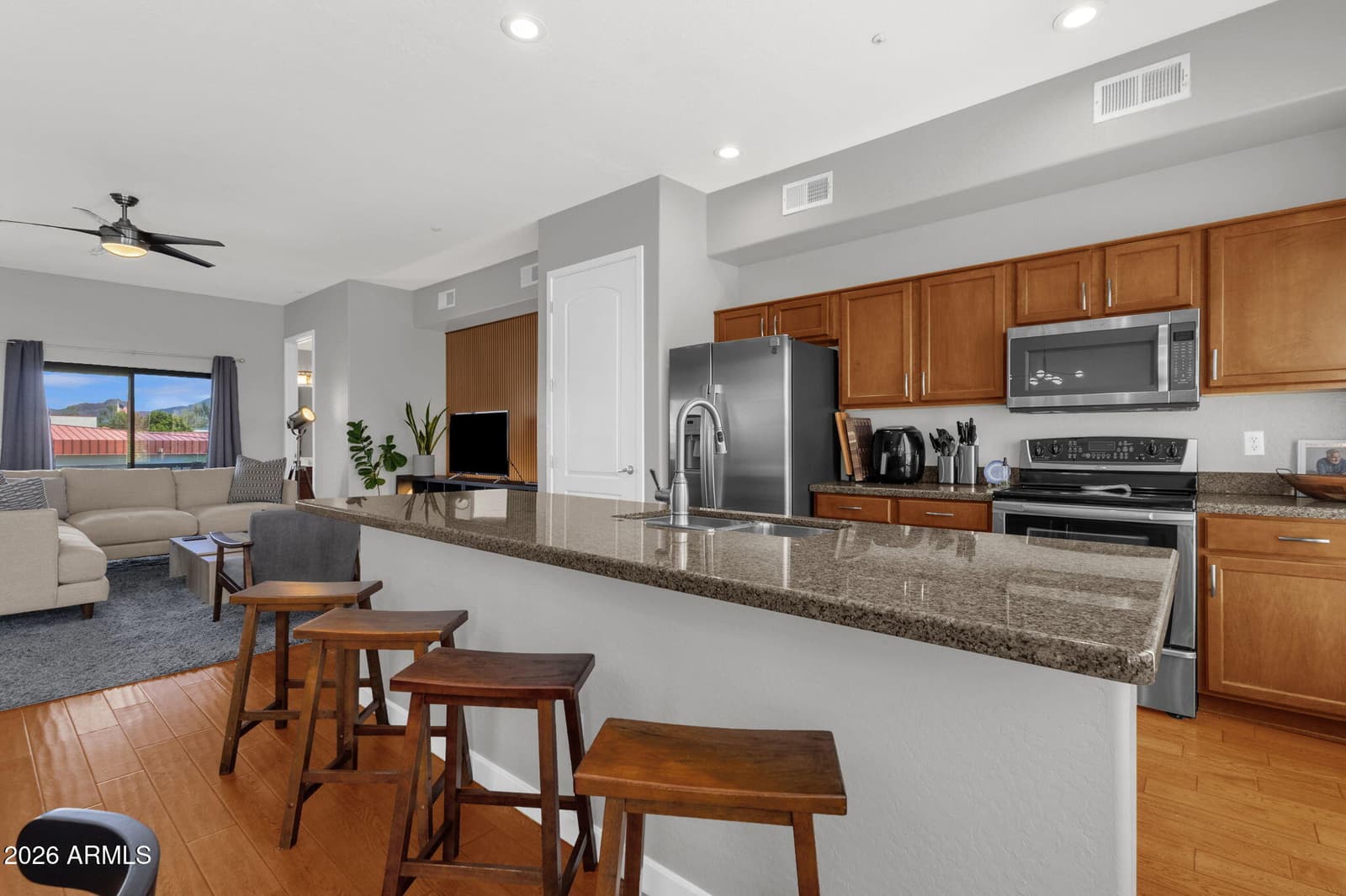 4726 E Culver Street, Phoenix, AZ 85008 — photo 4 of 35