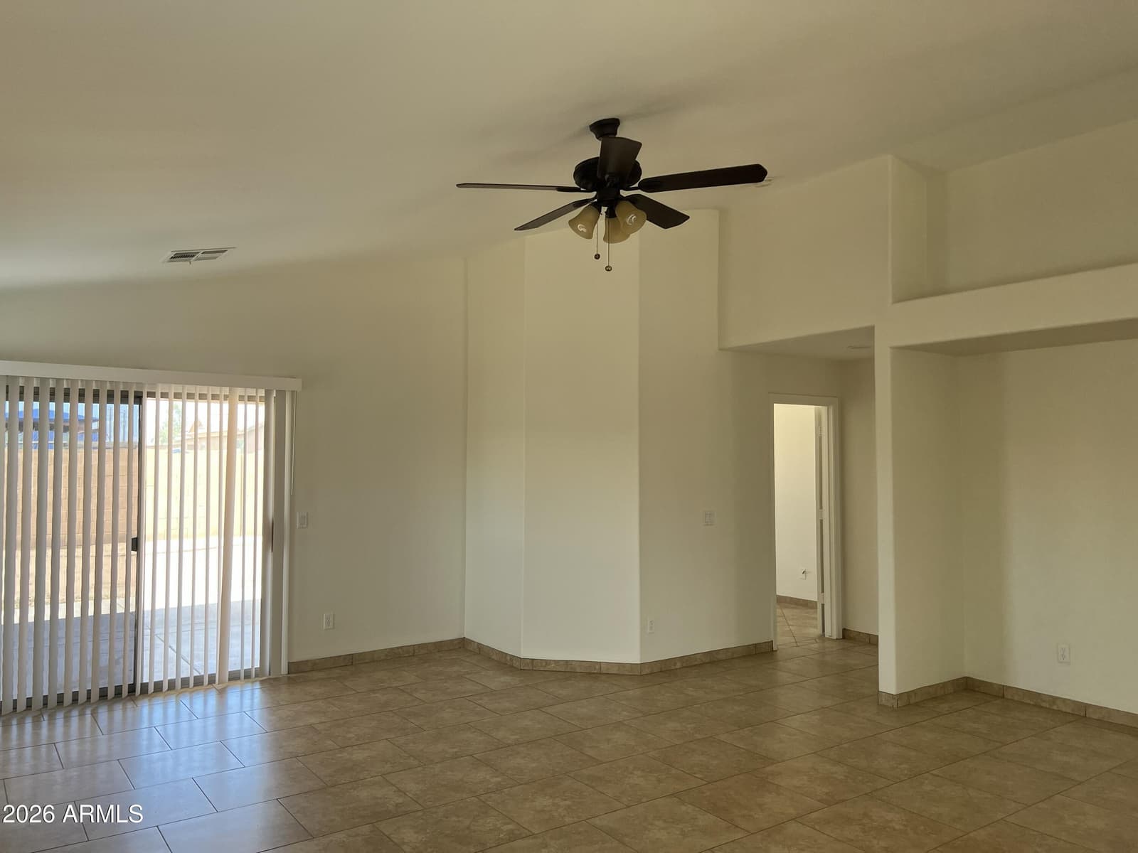 2556 W Tamarisk Avenue, Phoenix, AZ 85041 — photo 4 of 15