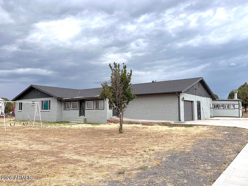 2891 E Adams, Show Low, AZ 85901 — photo 12 of 71