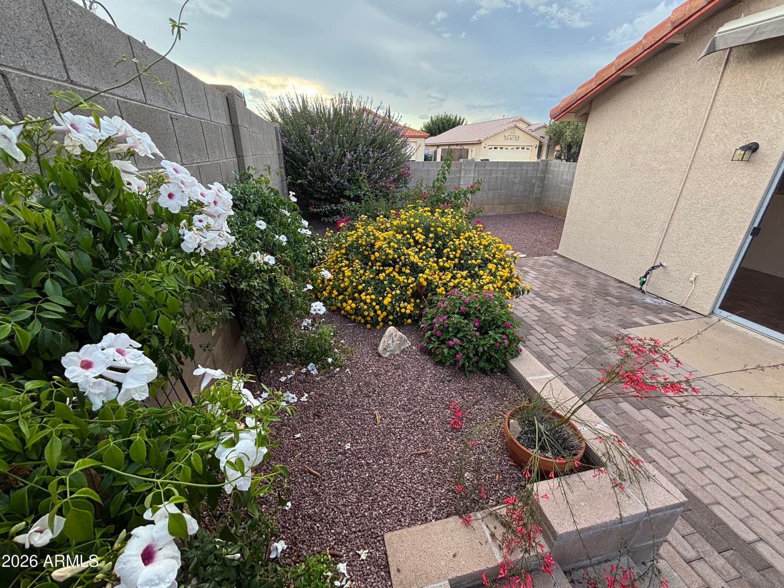 4420 Calle Vista, Sierra Vista, AZ 85635 — photo 2 of 28