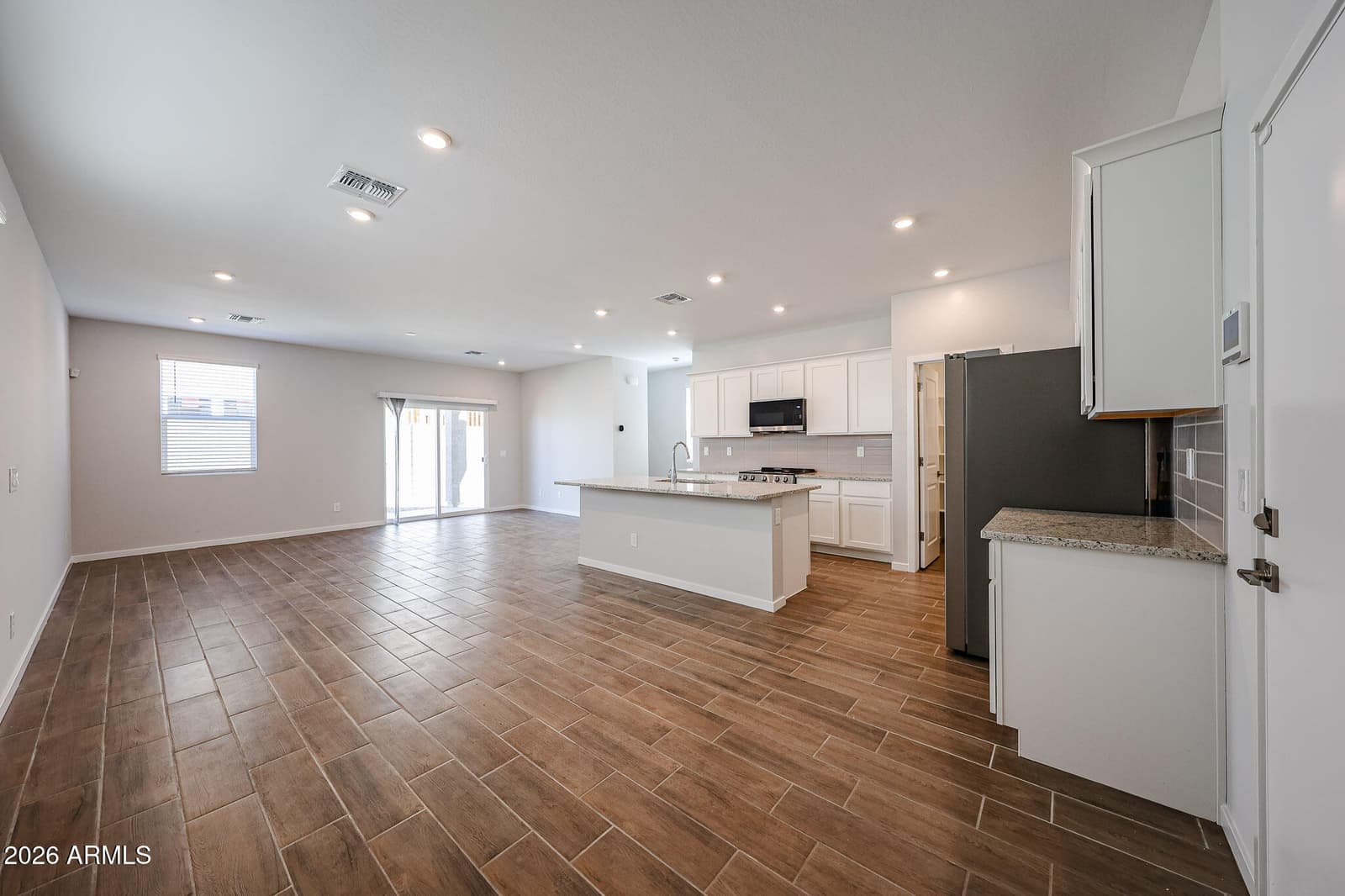 17386 W Villa Hermosa Lane, Surprise, AZ 85387 — photo 2 of 47