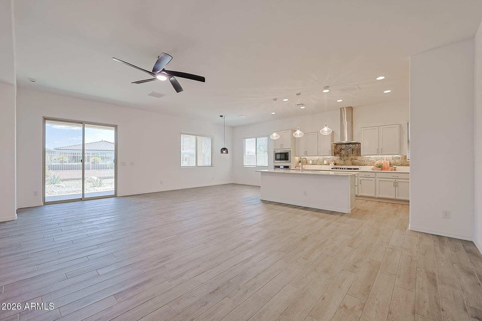 18119 W Silverwood Drive, Goodyear, AZ 85338 — photo 6 of 100