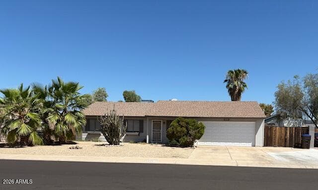 6826 W Canterbury Drive, Peoria, AZ 85345 — photo 1 of 33