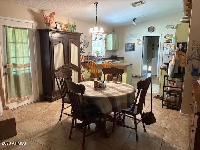 6826 W Canterbury Drive, Peoria, AZ 85345 — photo 6 of 33