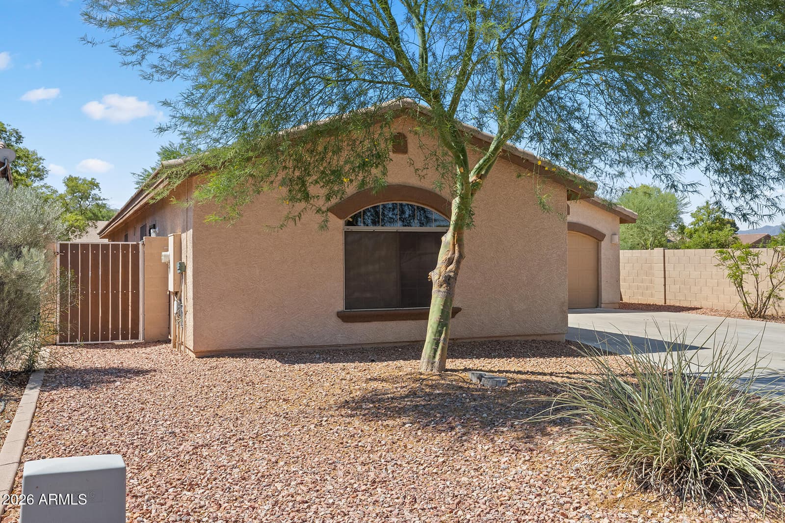 2537 W Darrel Road, Phoenix, AZ 85041 — photo 3 of 65