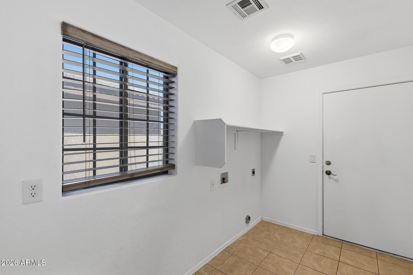 2537 W Darrel Road, Phoenix, AZ 85041 — photo 10 of 65