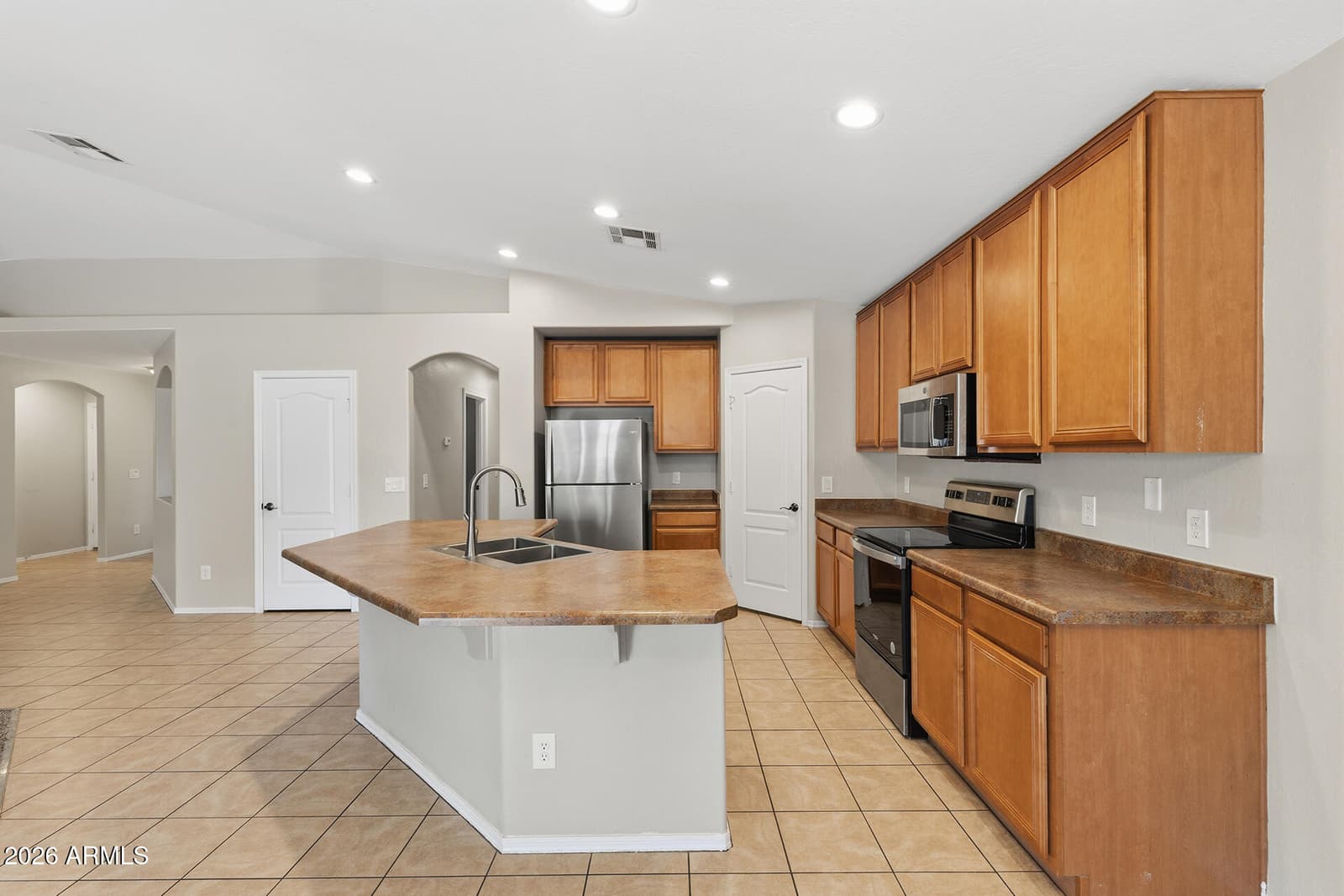 2537 W Darrel Road, Phoenix, AZ 85041 — photo 20 of 65