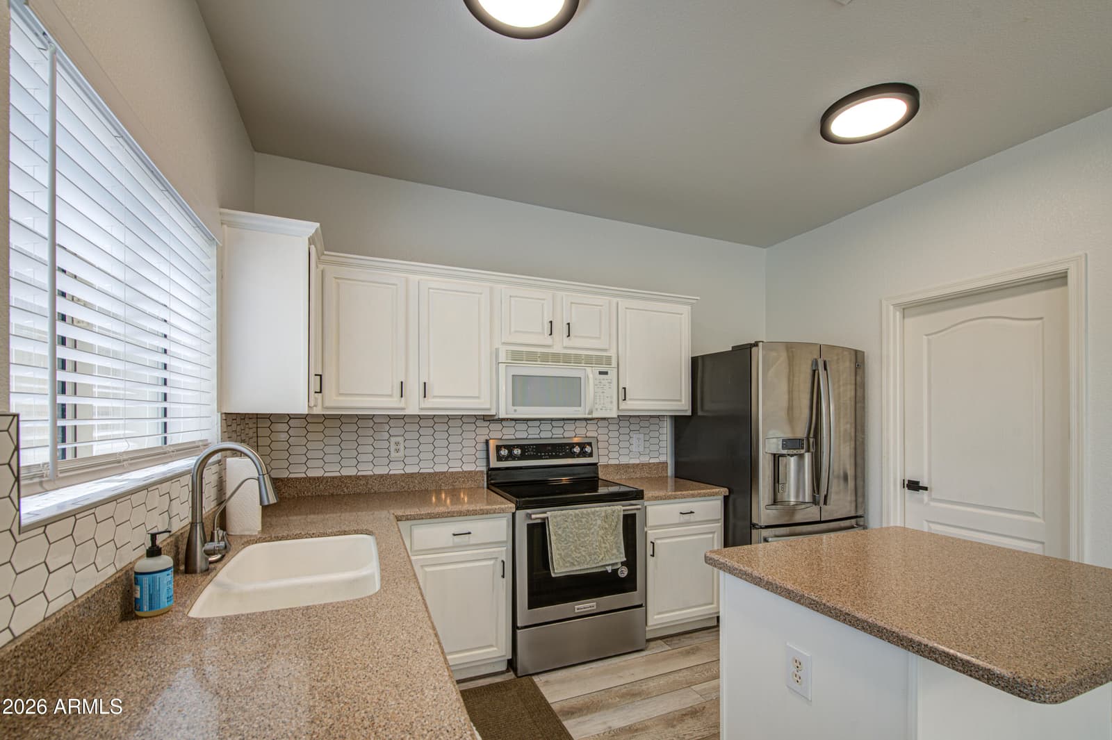 30084 N Desert Willow Boulevard, San Tan Valley, AZ 85143 — photo 7 of 46