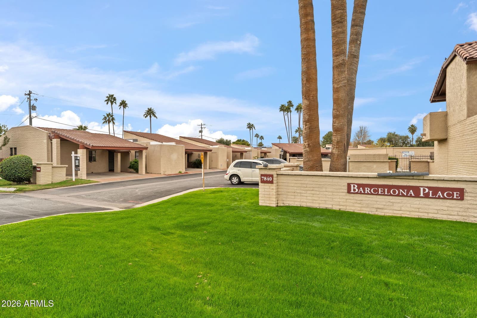 7840 N 7th Street 1, Phoenix, AZ 85020 — photo 2 of 42