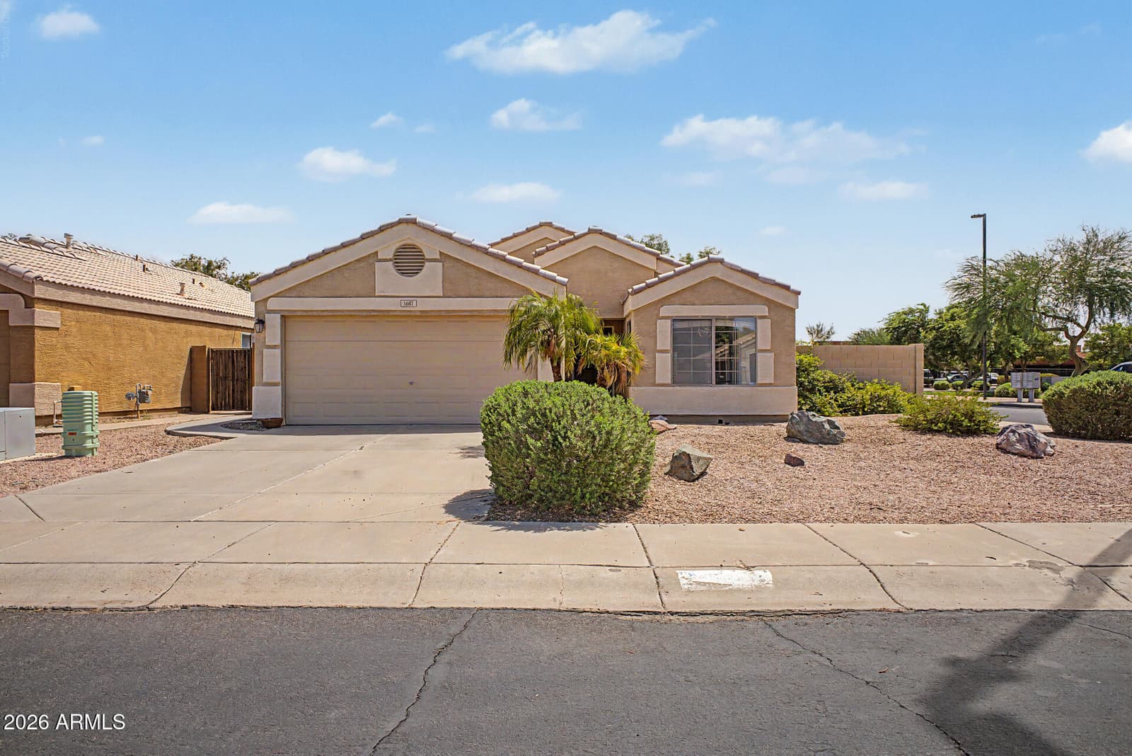 1687 E Cheyenne Street, Gilbert, AZ 85296 — photo 5 of 58
