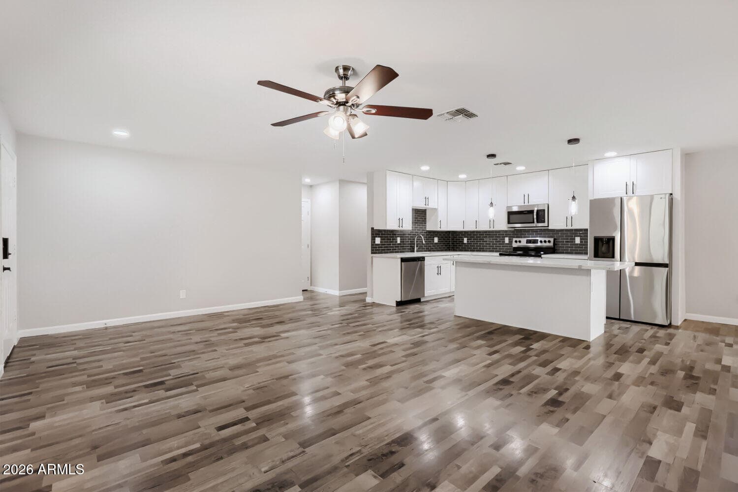 5755 W Sunnyside Drive, Glendale, AZ 85304 — photo 6 of 32